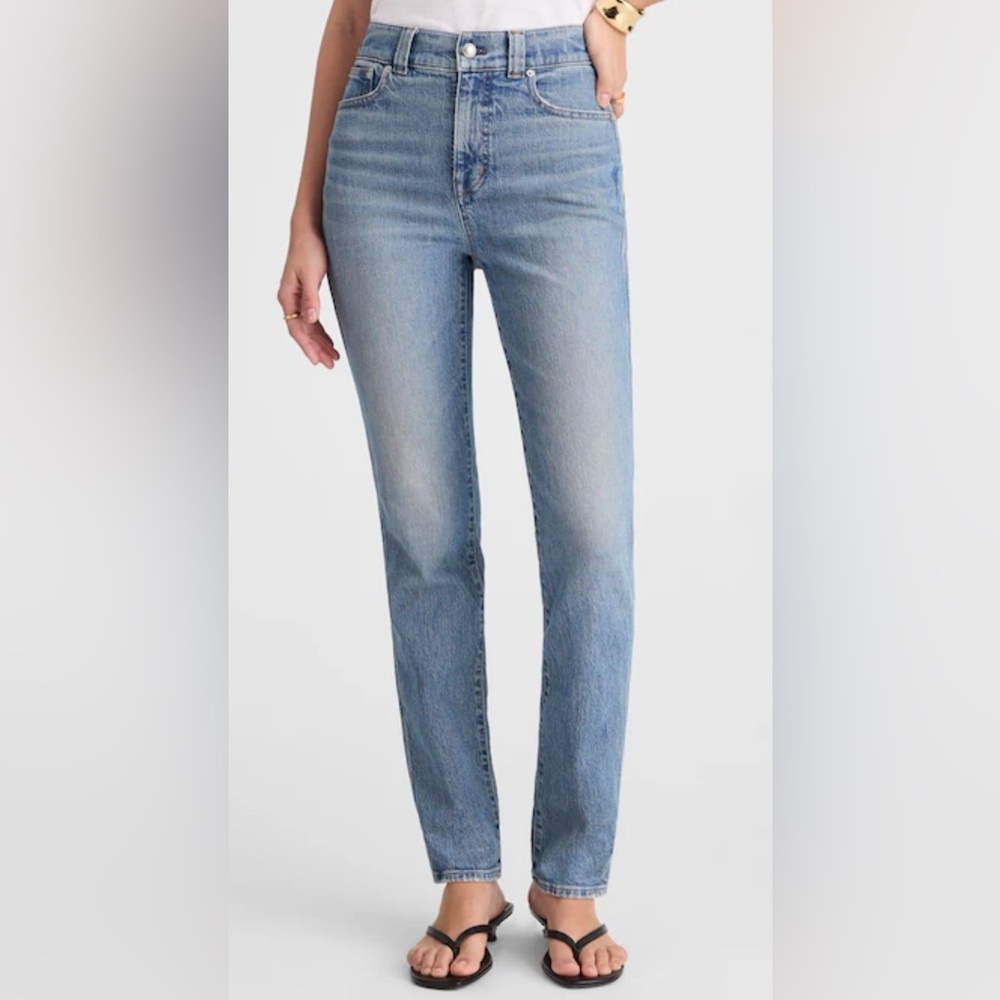 Madewell: The Perfect Vintage Jean - Picture 2 of 13